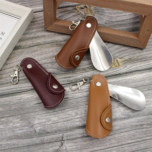 Nouveau Design PU cuir chausse-pied porte-clés roman cadeau paresseux <span class=keywords><strong>chaussure</strong></span> aide Portable cornes <span class=keywords><strong>de</strong></span> <span class=keywords><strong>chaussure</strong></span> pour hommes femmes les enfants âgés - Product Image 2