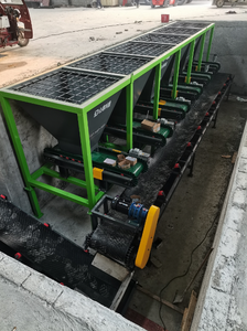 เครื่องผสม<span class=keywords><strong>ปุ๋ย</strong></span>อัตโนมัติสำหรับเพาะกล้าข้าว ด้วย<span class=keywords><strong>ปุ๋ย</strong></span>เคมีสูตร NPK ควบคุมด้วย PLC มอเตอร์ประสิทธิภาพสูง - Product Image 1