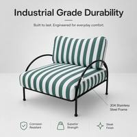 Gestreifter gepolsterter Loungesessel mit schwarzem Metallgestell, gebogener Armlehne, moderner Akzentsitzgelegenheit, Outdoor-Terrassensofa