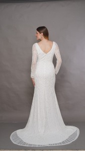 Robe en satin de haute qualité avec taille réglable et conception du dos profond Tenue de soirée élégante - Product Image 3