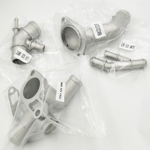 Tuyau de <span class=keywords><strong>distribution</strong></span> de liquide de refroidissement de haute qualité OE 1J0 121 087C, directement de l'usine, pour Volkswagen Audi - Product Image 3