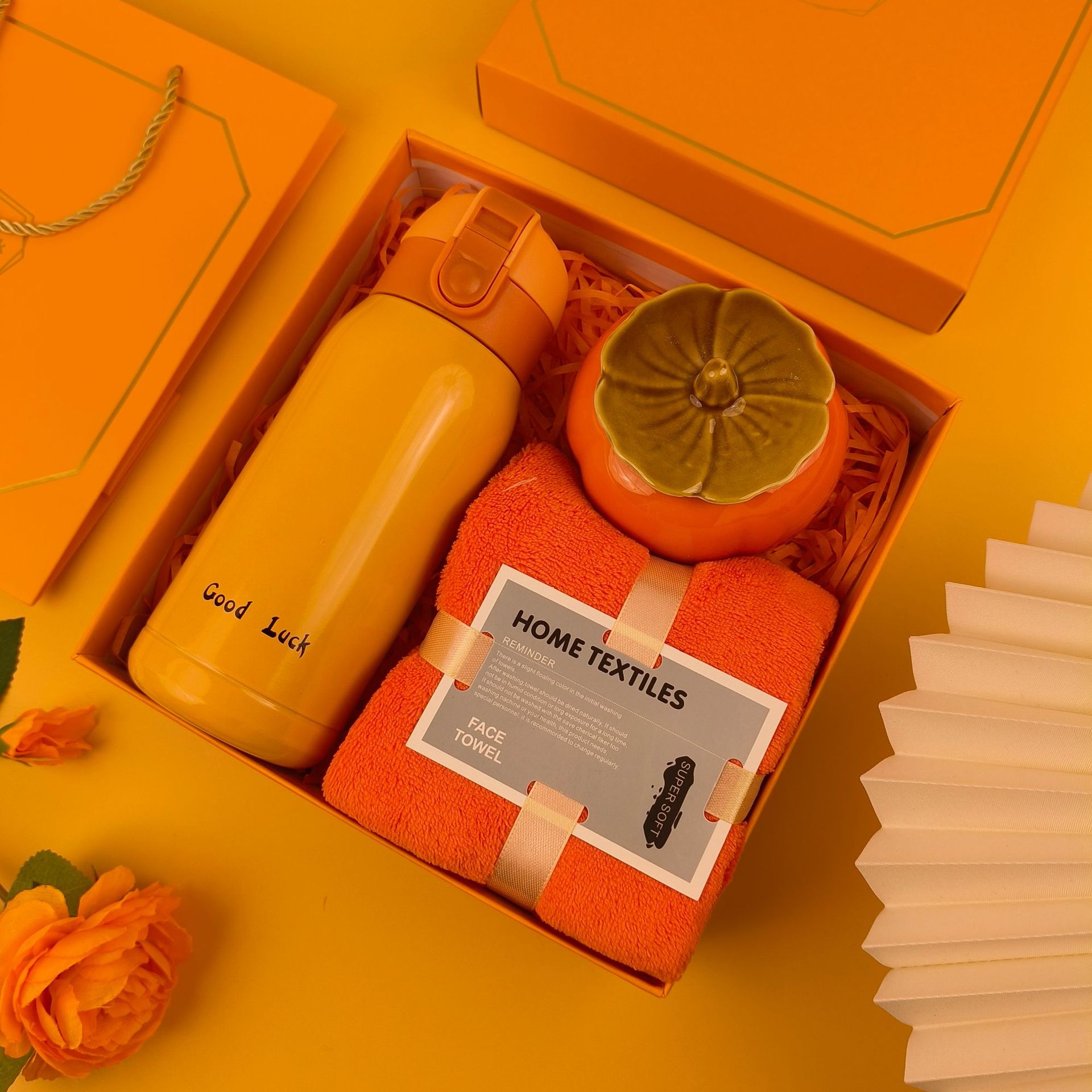 Thermos cup+ Towel + persimmon jar