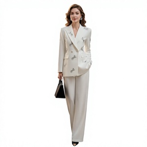 Ensemble blazer croisé et pantalon large de luxe fait main pour le travail intensif - Product Image 1