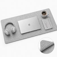Tapis de bureau en feutre robuste personnalisable avec logo et taille, tapis de souris protecteur avec points antidérapants pour la décoration de bureau