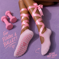 Sangles de yoga premium, chaussettes de Pilates antidérapantes, chaussettes de ballet respirantes et rembourrées, chaussettes en coton doux pour femmes, chaussettes personnalisées avec logo de studio