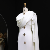 Robe de soirée sirène arabe blanche Sharon Said SF536 à manches longues avec cape, pour mariages et fêtes à Dubaï