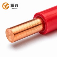 Mehrfarbiger PVC-isolierter Elektrodraht H07V-U Einadrig Kupfer 450/750V Anpassbare Länge Bauverdrahtung