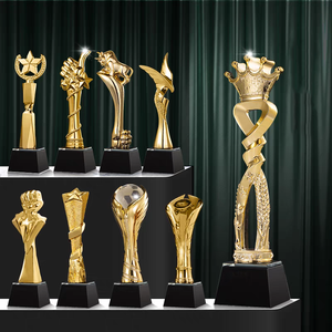 HBL Vente en gros trophée en résine d'impression UV couleur personnalisée trophée en résine <span class=keywords><strong>de</strong></span> <span class=keywords><strong>victoire</strong></span> en forme <span class=keywords><strong>de</strong></span> couronne vierge prix du trophée en résine - Product Image 1