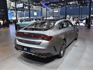 <span class=keywords><strong>Kia</strong></span> K5 2024 Gt linea 2.0T 240hp L4 2021 380t Gtline aggiornamento bianco <span class=keywords><strong>Kia</strong></span> K5 benzina auto - Product Image 4