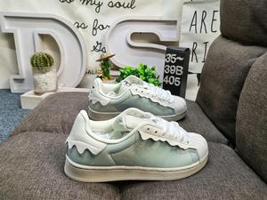 Zapatillas Blancas con Corazones Negros, Logotipo Personalizado, Estilo Slow Walk, Puntera Reforzada, Zapatos Casuales para Damas, Salidas de Fin de Semana - Product Image 2