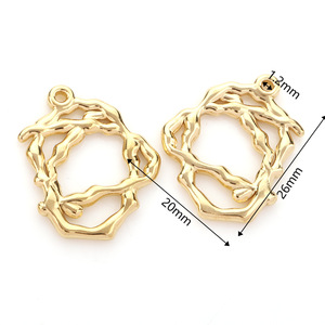 Colgante de anillo en espiral de acero inoxidable chapado en oro de 18k, geométrico irregular, para fabricación de collares, componentes de joyería - Product Image 4