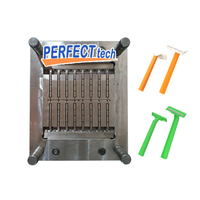 Machine de production et d'assemblage automatique de lames de rasoir jetables