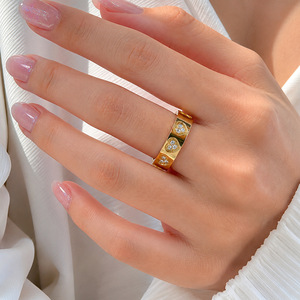 Anello con Cuore in Zirconia da 6mm, Acciaio Inossidabile 304 Placcato Oro, Delicato Anello Promessa d'Amore per Donne - Product Image 5