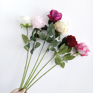 LO-031 Fond floral Roses en velours artificiel Centres de table pour <span class=keywords><strong>mariage</strong></span> Décorations de table Fleurs artificielles bon marché Vente en gros - Product Image 1