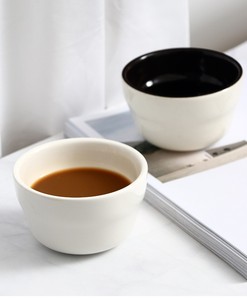 Tasse à café en forme de <span class=keywords><strong>Q</strong></span> de 200ml Tasse à mesurer Tasses en céramique Bol à mesurer Professionnel - Product Image 1