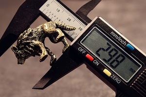 Figura Decorativa de Lobo <span class=keywords><strong>Rey</strong></span> de Latón, Adorno Creativo Retro Sólido para Oficina, Hogar o Mesa de Té - Product Image 6