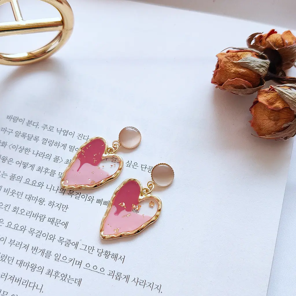 925 Серебряные иглы Креативный дизайн серьги-капельки с розовым сердцем, Опаловый камень, сладкое сердце, полые серьги