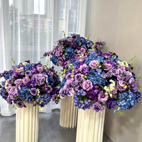 Bola Bunga Dekorasi Pernikahan Besar Custom Pabrik, Bunga Mawar Ungu dan Hydrangea Biru Sutra Buatan Berkualitas Tinggi