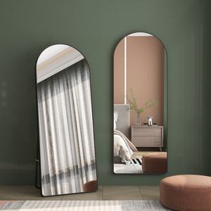 Cermin Dinding Berdiri Besar dengan Bingkai Logam Melengkung, Kaca Float Jernih dan Halus untuk Ruang Tamu, Pasokan Pabrik - Product Image 3