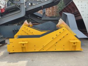 Planta de trituración móvil de 50 toneladas por <span class=keywords><strong>hora</strong></span> con alimentador vibratorio con tolva más grande - Product Image 2