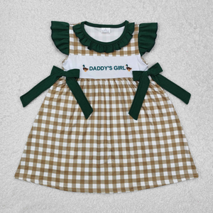 Ensemble fratrie 'Daddy's Boy & Girl' en tissu écologique à carreaux verts brodés de canards mallards, manches courtes, vente en gros - Product Image 4