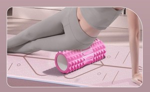 Cilindro <span class=keywords><strong>de</strong></span> Yoga <span class=keywords><strong>de</strong></span> PVC <span class=keywords><strong>de</strong></span> alta densidad ligero Rodillo <span class=keywords><strong>de</strong></span> espuma EVA hueco portátil <span class=keywords><strong>con</strong></span> puntos <span class=keywords><strong>de</strong></span> masaje 3D para ejercicio - Product Image 3