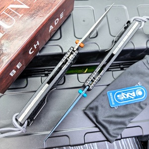 Cuchillo BM18060 con mango de fibra de nylon y hoja de material Magnacut, ideal para camping al aire libre y fines EDC. - Product Image 2