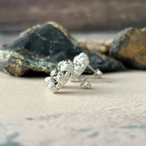 Pendientes de Plata de Ley Hechos a Mano con Caballo Salvaje y Magnesita, Joyería Artesanal Única para Mujer, Regalo - Product Image 2