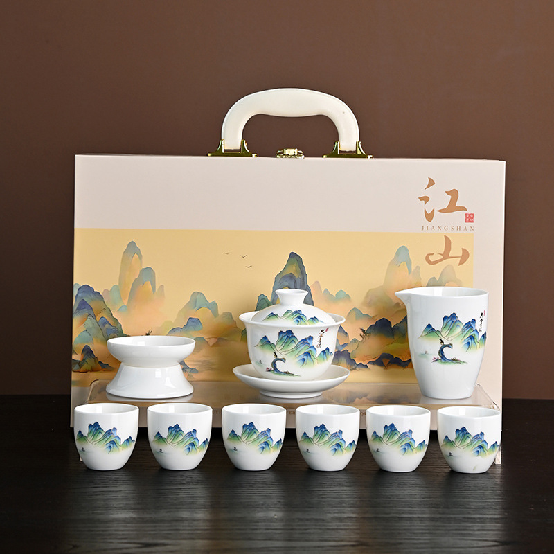 [Montañas verdes y aguas claras] con caja de regalo creativa