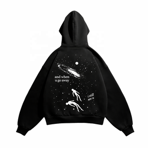 Sudadera con Capucha Negra Personalizable para Hombre, Diseño Gráfico 'The World Turned Upside Down', Bolsillo Canguro Extra Grande, Estilo Casual Urbano - Product Image 3