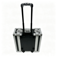 Boîtier de transport OEM 3U sur roulettes pour équipement de moins de 35 cm avec poignée rétractable intégrée et couvercles fusionnables
