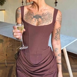 ชุดเดรสแฟชั่นเซ็กซี่แบบผูกเชือก ความยาวสั้น คอ halter ไร้สายรัด สำหรับผู้หญิง ดีไซน์หรูหรา - Product Image 2