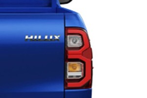 Toyota Hilux GD-6 RB 4x4 Pickup 2023 d'occasion, essence, sièges en cuir, conduite à droite/à gauche, dimensions du véhicule - Product Image 6