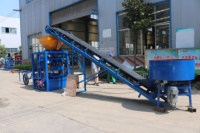 Machine automatique de fabrication de blocs de béton creux QT4-24