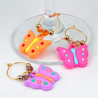 Pendentif décoratif style punk papillon pour verre à vin rouge, identificateur de gobelet pour dîner et fête, ornement suspendu en PVC souple, plastique et caoutchouc, DIY