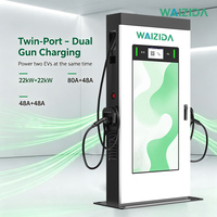 NOUVEAU Chargeur EV AC double pistolet WAIZIDA Série G Type 1 J1772 avec écran publicitaire 43 pouces et paiement par point de vente – Station de recharge commerciale pour véhicules électriques