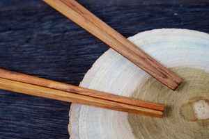 Baguettes en bois naturel, écologiques, réutilisables, pour la maison, les restaurants et les voyages - Product Image 4