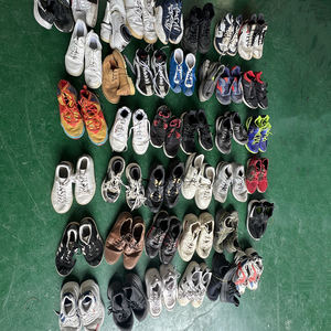 Zapatillas deportivas usadas para hombre, talla grande, para correr, de marca internacional, de segunda mano, por par. - Product Image 2