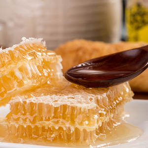 Farm-<strong>Fresh</strong> Bee Product From China Natural Raw <strong>Honeycomb</strong> for Export and Food Manufacturing-Bulk Packed - Product Image 6