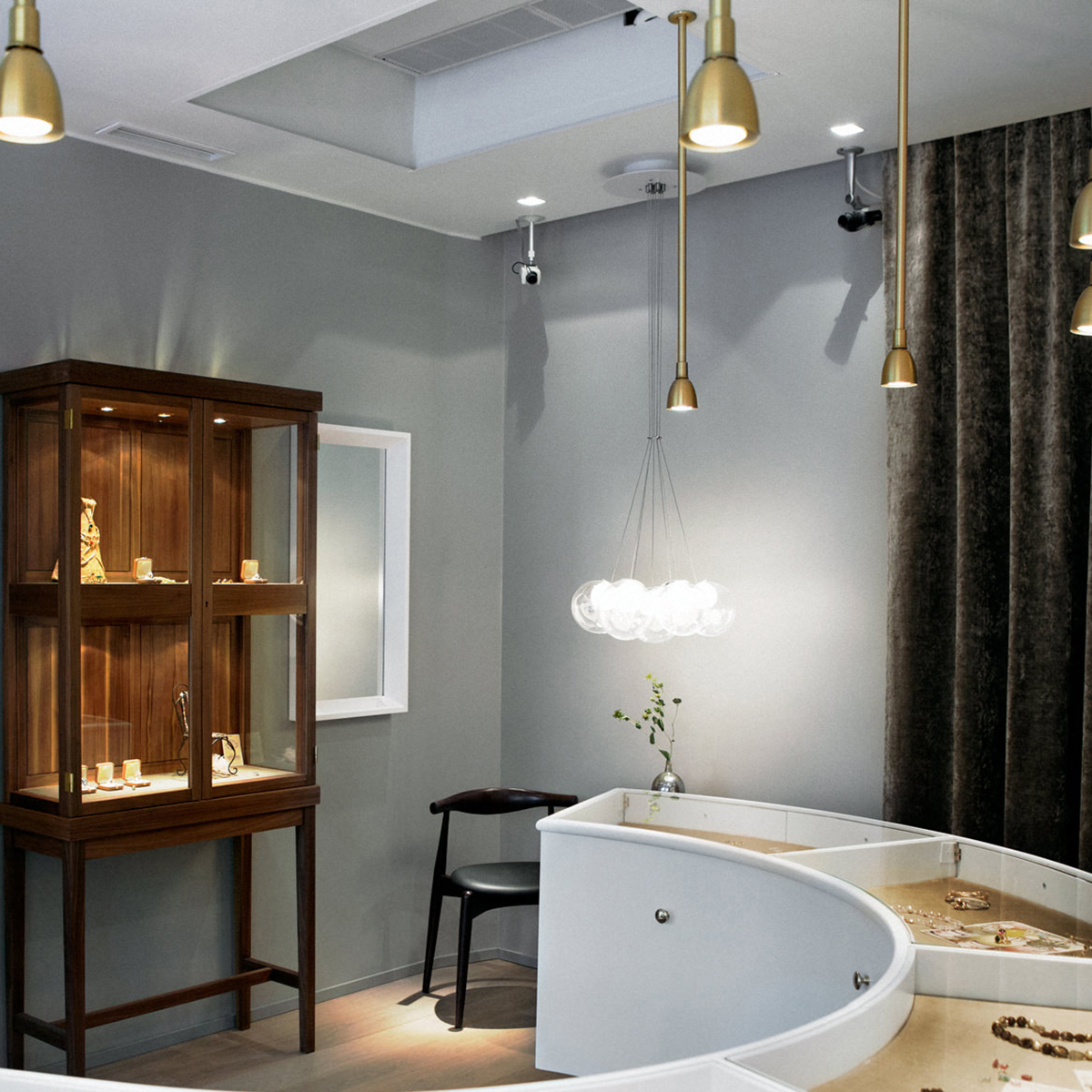 pawn shop designer bolsas