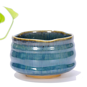 Tazón de Cerámica Iridiscente Hecho a Mano en Japón, Tazón de Cerámica para Beber Té Matcha - Product Image 3