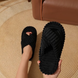 Ceinture croisée européenne américaine en coton pour pantoufles pour femmes Maison en peluche douce pour la peau Vente en gros pour <span class=keywords><strong>Amazon</strong></span> Cross-Border - Product Image 4