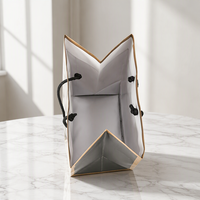 Sac de shopping en papier kraft noir avec bordure dorée, poignée en corde épaisse, logo personnalisé, sac d'emballage cadeau pour festival