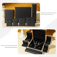 Boîte à bijoux en papier avec logo personnalisé, boîte à collier, boîte à bagues, boîte à boucles d'oreilles, boîte à bracelets, emballage de bijoux, boîte à bijoux en carton de luxe avec couvercle