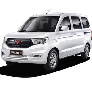 Offizieller Laden Wuling Benzin-MPV 8-Sitzer Wuling Minivan Wuling Hongguang V auf Lager