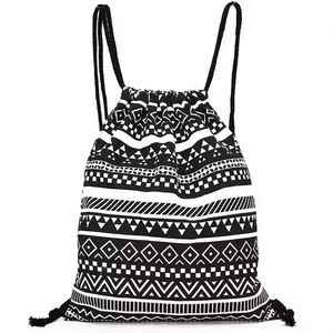 Sac cadeau en toile de coton personnalisé avec cordon de serrage, imprimé multicolore, style tendance et logo, emballage en gros disponible - Product Image 6