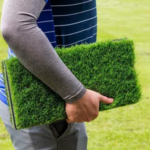 Grüner künstlicher Golfplatz Mini-Golf-Putting-Matte mit PVC-Rückwand