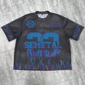 Camiseta de Fútbol de Diseño Premium en Malla, Personalizada con Serigrafía de Alta Calidad, Camiseta Gráfica Oversize para Hombre - Product Image 1