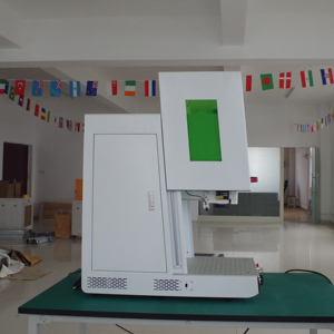 เครื่องเลเซอร์ไฟเบอร์ JPT กำลัง 30W 50W 60W 100W สำหรับสลักโลหะ ตัดเครื่องประดับ พร้อมระบบโฟกัสอัตโนมัติ / ระบบโรตารี่ / ระบบกำหนดตำแหน่งด้วยกล้อง - Product Image 6