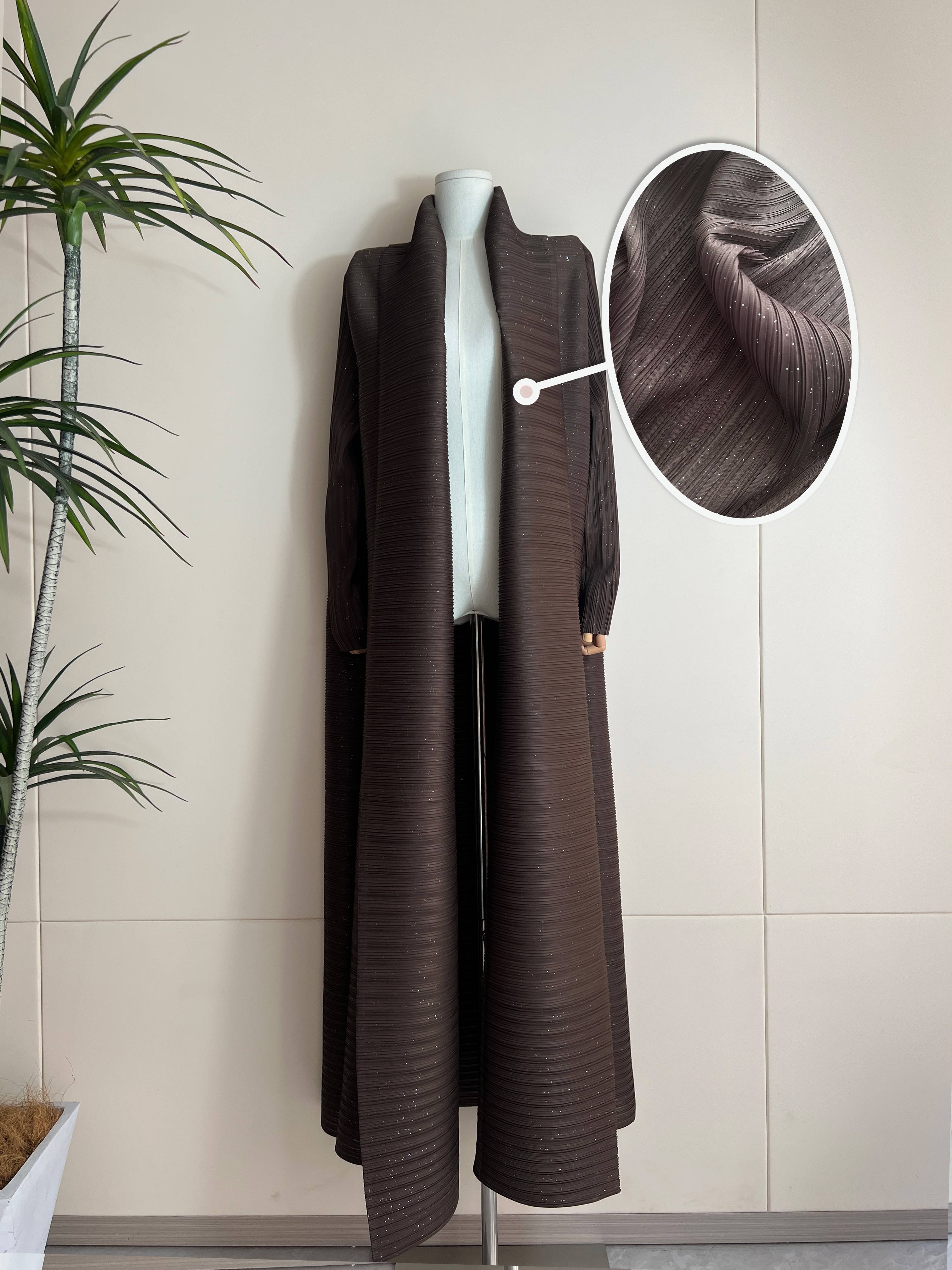 สีน้ำตาล